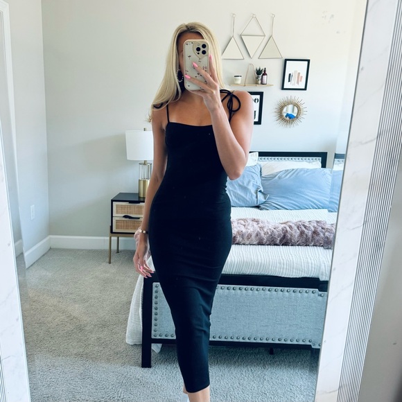 reformation black tie